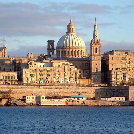 Modern 3 Bedroom Apartment In Central Sliema Ngoại thất bức ảnh