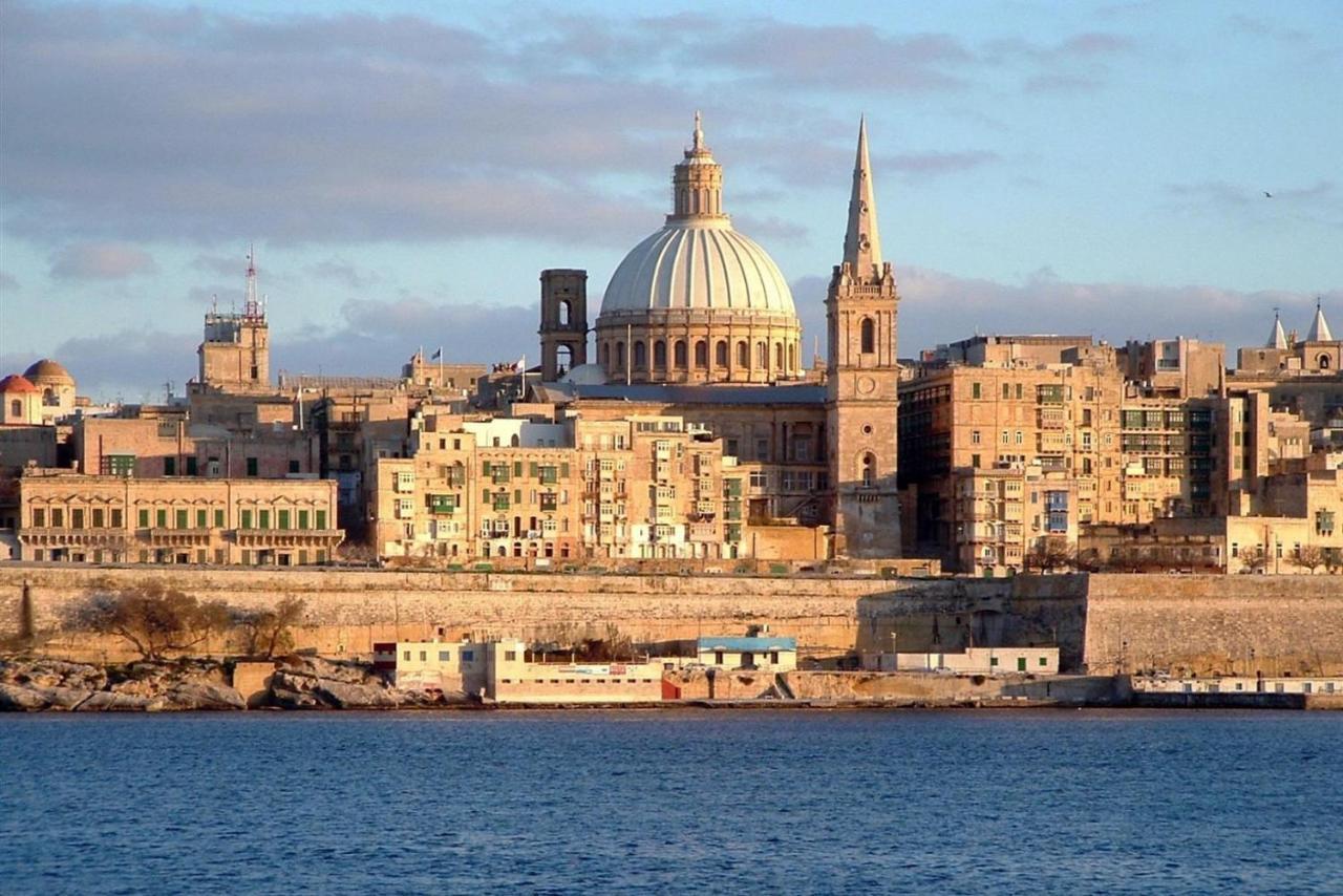 Modern 3 Bedroom Apartment In Central Sliema Ngoại thất bức ảnh