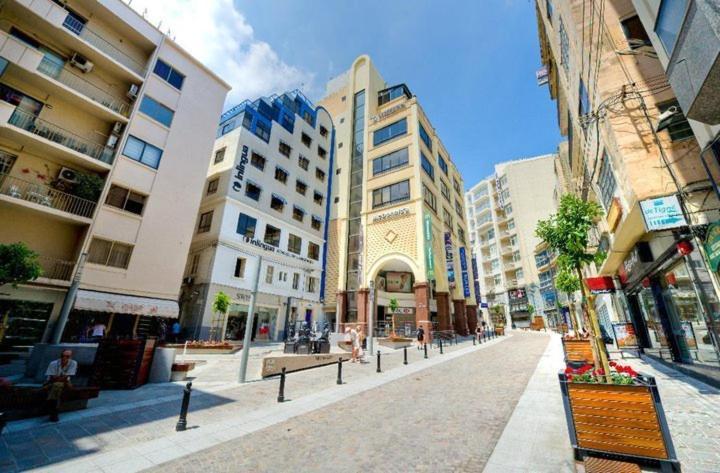 Modern 3 Bedroom Apartment In Central Sliema Ngoại thất bức ảnh